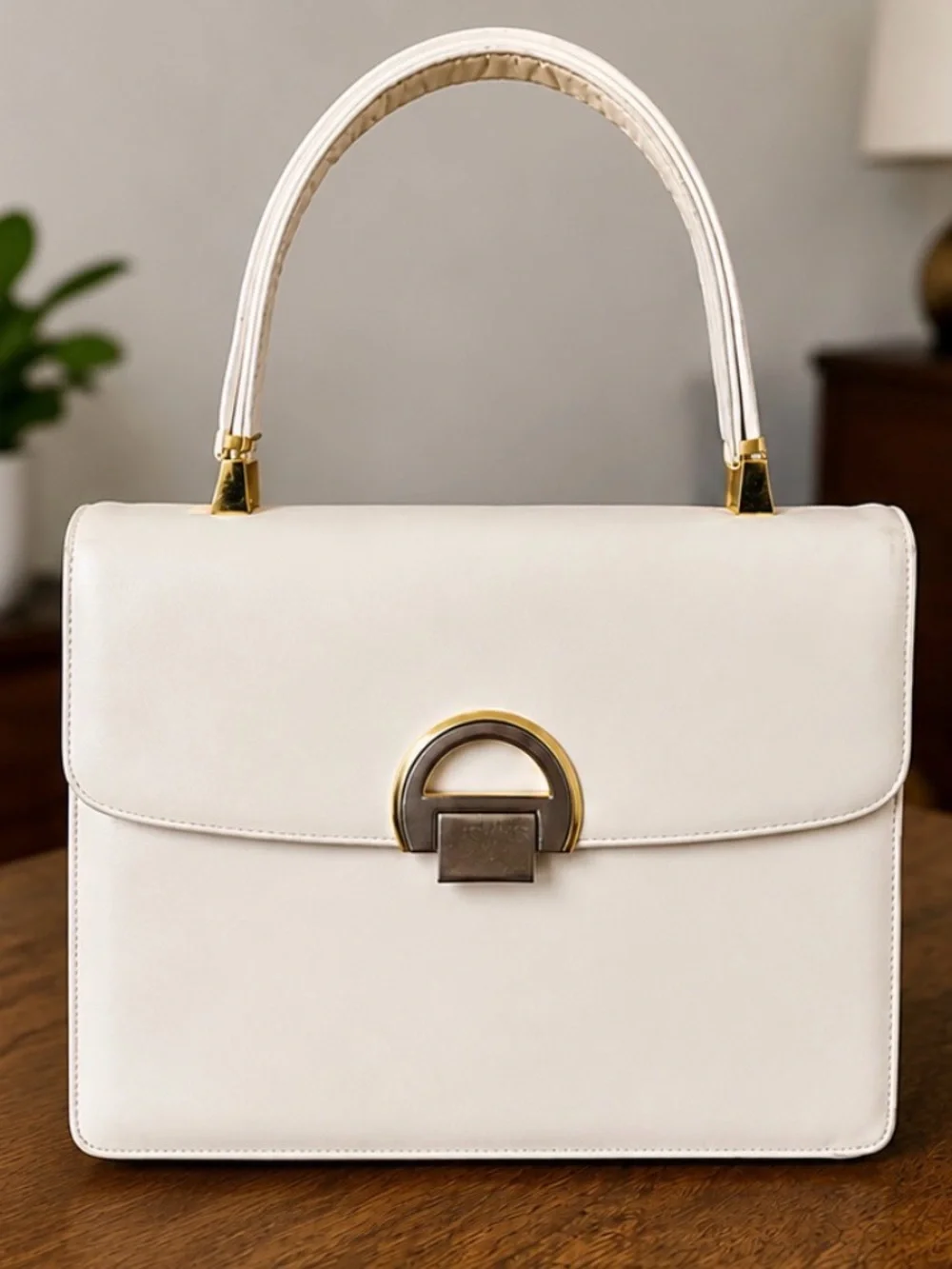 Vintage Koret white Leather Top Handle Handbag / Attached Coin Purse Red in